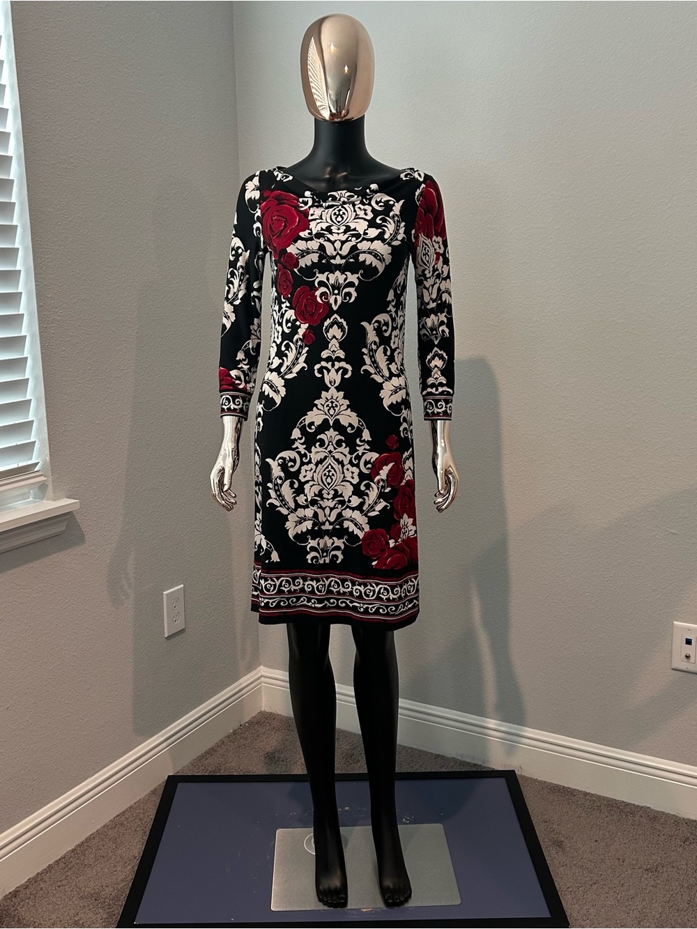 White House Black Market Black Red and Cream Floral Damask Sheath Dress